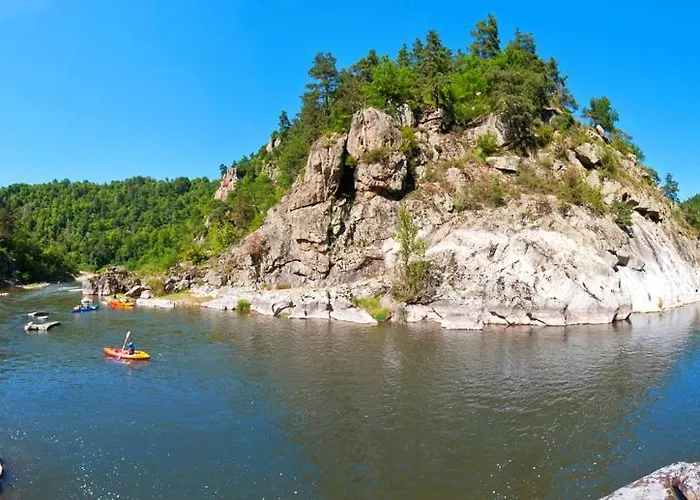 Les Du Val Apartment